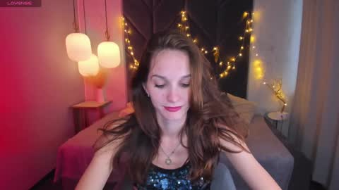 Snapshot of mirandaglow chatting on 12.27.24 Miranda online show from 12.27.24