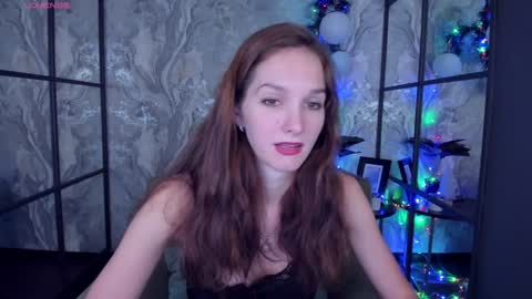 Snapshot of mirandaglow chatting on 01.10.25 Miranda online show from 01.10.25