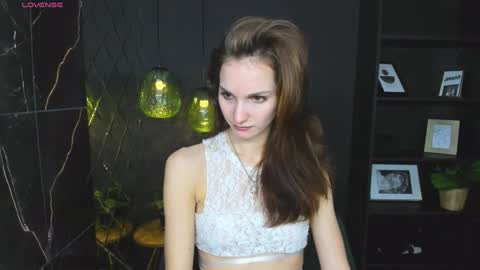 Snapshot of mirandaglow chatting on 01.27.25 Miranda online show from 01.27.25