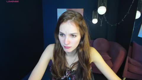 Snapshot of mirandaglow chatting on 02.12.25 Miranda online show from 02.12.25