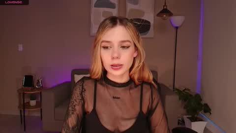 Snapshot of mirandashaw chatting on 02.23.25 Miranda Shaw online show from 02.23.25