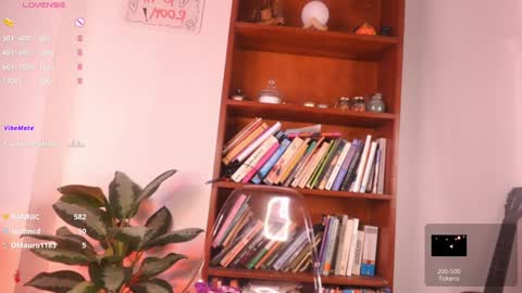 Snapshot of miranditaa chatting on 12.04.24 MIRANDA HERNANDEZ online show from 12.04.24