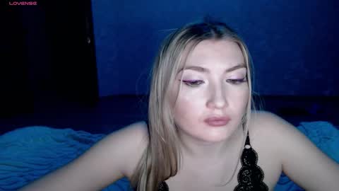 Snapshot of miraroy chatting on 03.06.26 Mira online show from 03.06.26