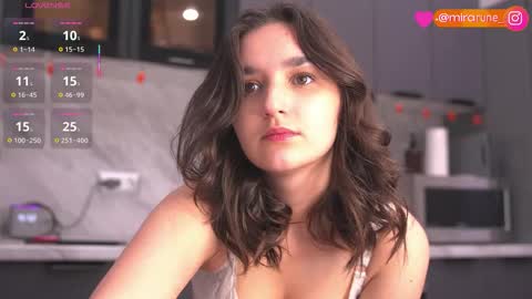 Snapshot of mirarune chatting on 10.28.25 mirarune online show from 10.28.25