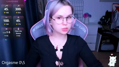 Kira online show from 03.08.26