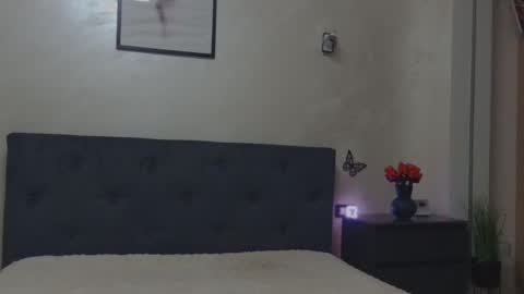 miriam04 online show from 01.10.26