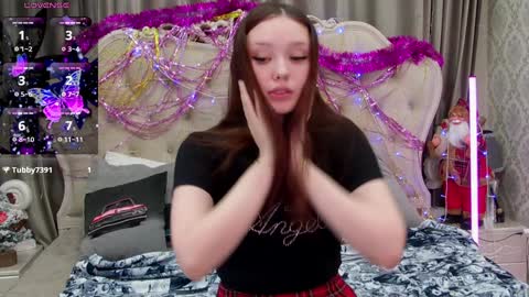 Snapshot of miriamwhite chatting on 12.23.24 Miriam WhiteF online show from 12.23.24
