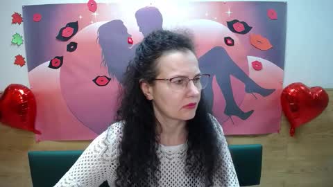 Snapshot of miroslava_happi chatting on 10.19.25 Miroslava Happi online show from 10.19.25