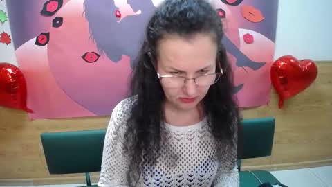Snapshot of miroslava_happi chatting on 10.20.25 Miroslava Happi online show from 10.20.25
