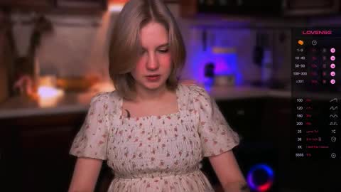 Snapshot of mirrameow chatting on 11.12.25 Mira online show from 11.12.25