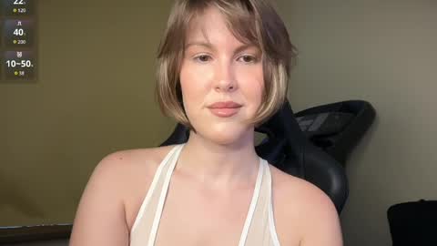 Snapshot of mirrorofsoul chatting on 05.19.26 Shelley online show from 05.19.26