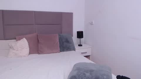 MiryamInes online show from 02.24.25