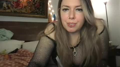 Snapshot of mis0h0rnybabii chatting on 01.05.25 MisoHorny aka Goddess Sahara online show from 01.05.25