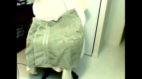 Snapshot of mis_robinson chatting on 12.08.24 mis_robinson online show from 12.08.24