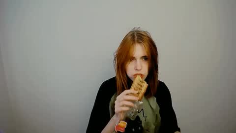 misaki_chan_ online show from 10.22.25