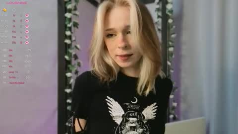 misekiii online show from 10.24.25