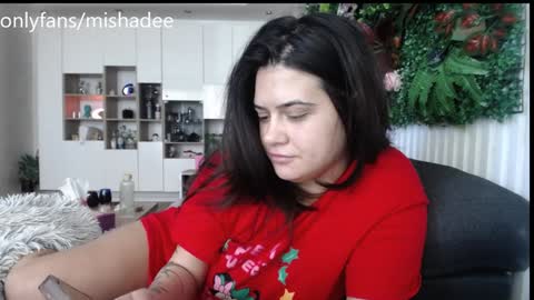 Snapshot of mishadee94 chatting on 12.17.24 Mishaa online show from 12.17.24