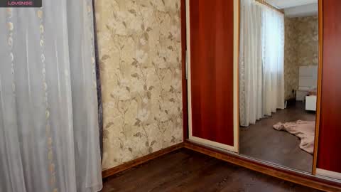 mishapallmer online show from 11.25.25