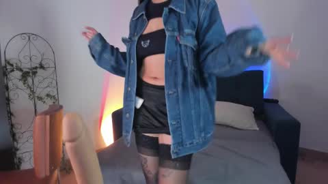 Snapshot of mishelkrave_ chatting on 03.07.26 KRAVE online show from 03.07.26