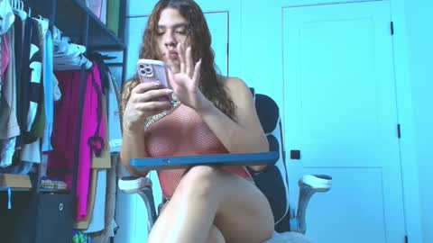 instagram   mishell hadid online show from 01.14.26