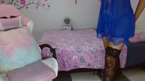 Snapshot of mishka__ chatting on 03.11.25 Mishka online show from 03.11.25