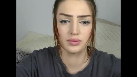 Snapshot of mishymoon chatting on 11.24.25 Elora online show from 11.24.25