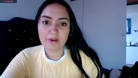 Snapshot of misnicol chatting on 02.12.26 Nicol online show from 02.12.26