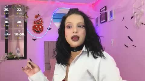 Snapshot of misofialeal chatting on 10.22.25 misofialeal online show from 10.22.25