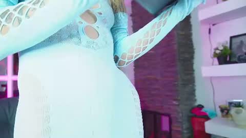 Snapshot of miss___angel chatting on 07.25.26 miss___angel online show from 07.25.26