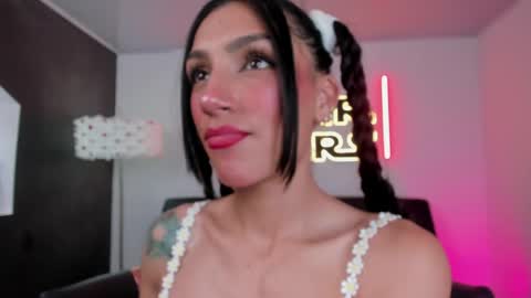 Snapshot of miss___evangeline chatting on 05.22.26 Evangeline online show from 05.22.26
