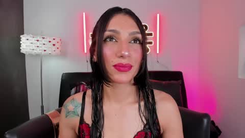 Snapshot of miss___evangeline chatting on 05.26.26 Evangeline online show from 05.26.26