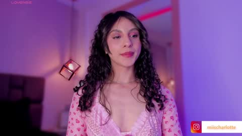 Charlotte online show from 01.05.25