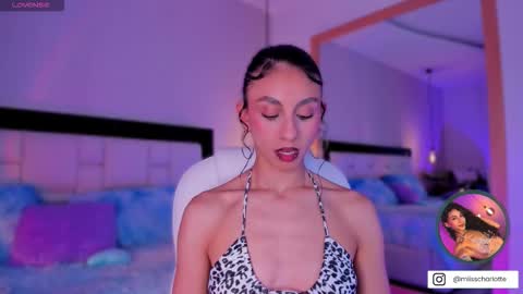 Charlotte online show from 09.10.25