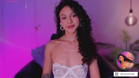 Charlotte online show from 10.04.25