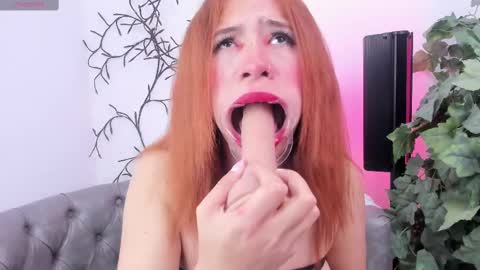 Daphne online show from 02.25.25