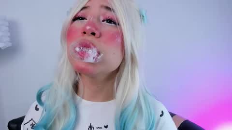 Daphne online show from 10.08.25