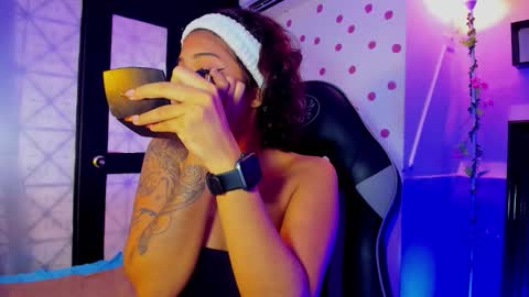 Snapshot of miss_akemi chatting on 10.30.25 Akemi 3 online show from 10.30.25