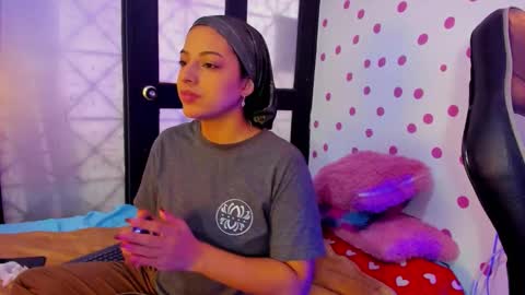 Snapshot of miss_akemi chatting on 11.10.25 Akemi 3 online show from 11.10.25