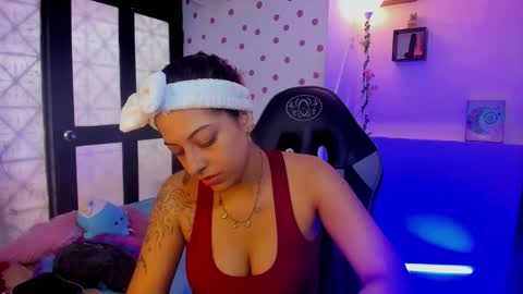 Snapshot of miss_akemi chatting on 11.13.25 Akemi 3 online show from 11.13.25