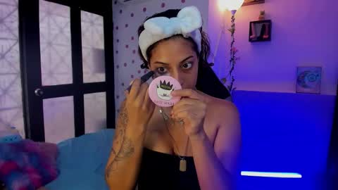 Snapshot of miss_akemi chatting on 11.17.25 Akemi 3 online show from 11.17.25