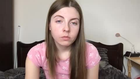 Snapshot of miss_angel_ chatting on 04.26.26 miss angel online show from 04.26.26