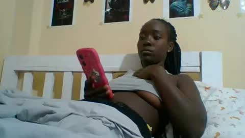 Snapshot of miss_atitude chatting on 09.10.25 miss_atitude online show from 09.10.25