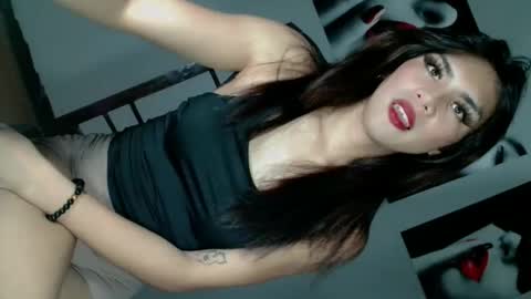 Snapshot of miss_bella69 chatting on 06.09.26 miss_bella69 online show from 06.09.26