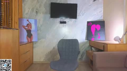 Sandy online show from 11.30.25