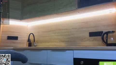 Sandy online show from 04.22.26