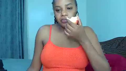 Snapshot of miss_candy7 chatting on 01.12.25 Candy online show from 01.12.25