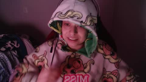 Miss Carmila online show from 11.03.25