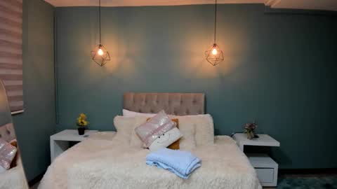 Cataleya online show from 12.17.25