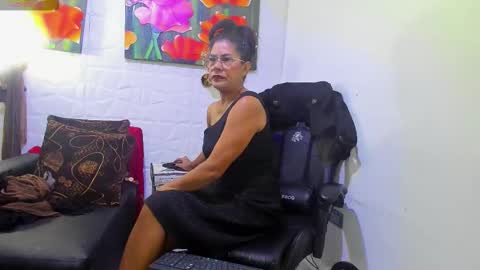 Snapshot of miss_clarepocahose chatting on 02.09.26 Clare PocaHose online show from 02.09.26