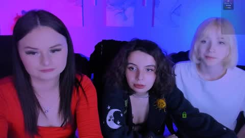 miss_courtney online show from 04.23.26